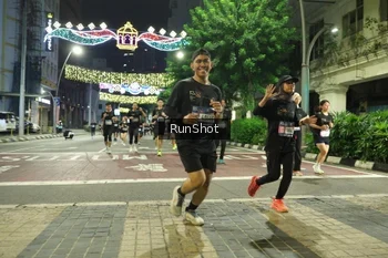 Runner Photo 4219565