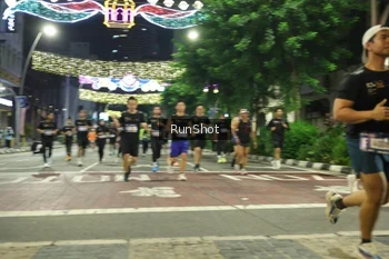 Runner Photo 4219659