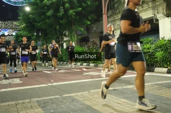 Runner Photo 4219664