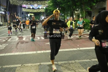 Runner Photo 4219775
