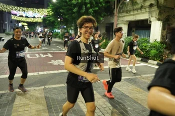 Runner Photo 4219935