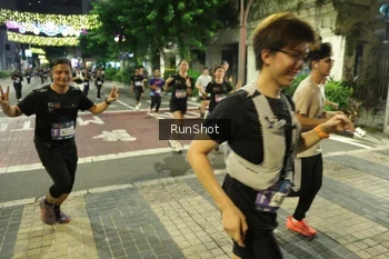 Runner Photo 4219944