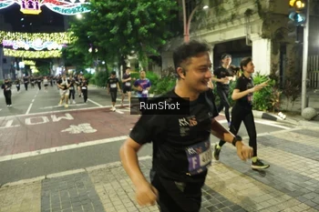 Runner Photo 4219960
