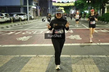 Runner Photo 4220063