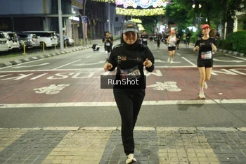 Runner Photo 4220064