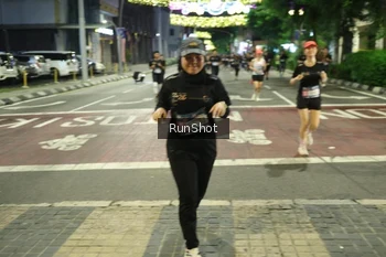 Runner Photo 4220070