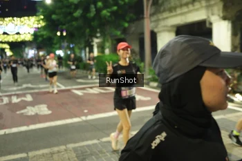 Runner Photo 4220071