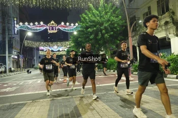 Runner Photo 4220403