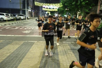 Runner Photo 4220605