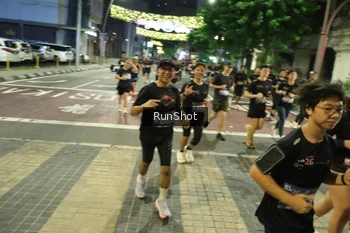 Runner Photo 4220607