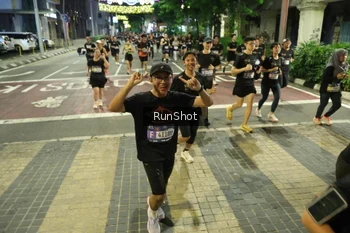 Runner Photo 4220609