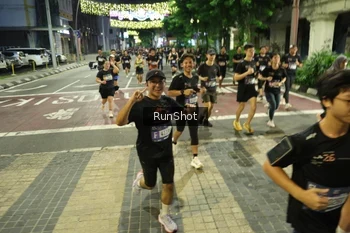 Runner Photo 4220611