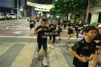 Runner Photo 4220612