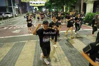 Runner Photo 4220613