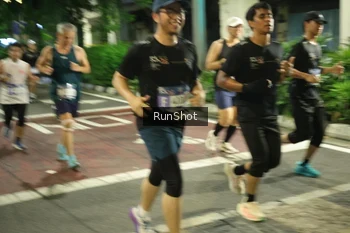 Runner Photo 4220614