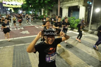 Runner Photo 4220623