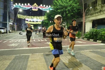 Runner Photo 4220729
