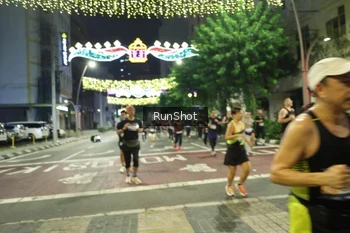 Runner Photo 4220732