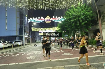 Runner Photo 4220734