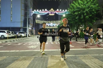 Runner Photo 4220768