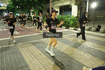 Runner Photo 4220840