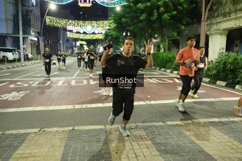 Runner Photo 4220952