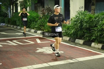 Runner Photo 4221017