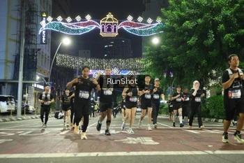 Runner Photo 4221313