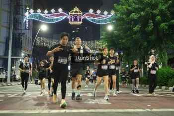 Runner Photo 4221314