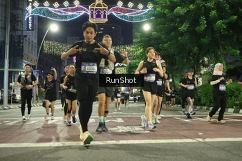 Runner Photo 4221318
