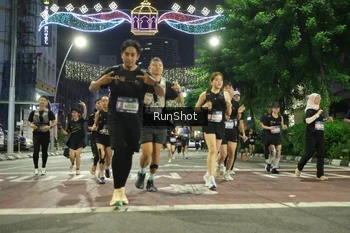 Runner Photo 4221324