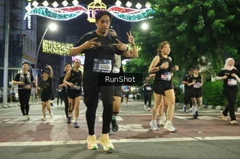 Runner Photo 4221328