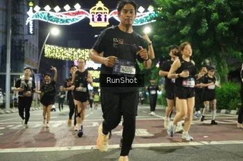 Runner Photo 4221330