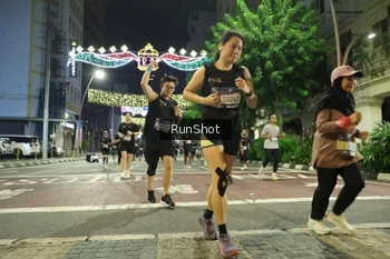 Runner Photo 4221545