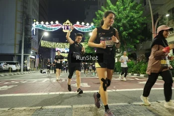 Runner Photo 4221555