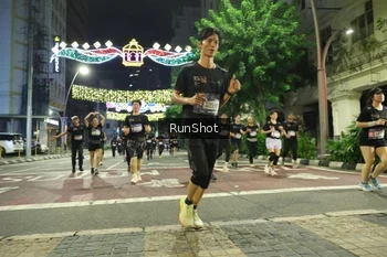 Runner Photo 4221654
