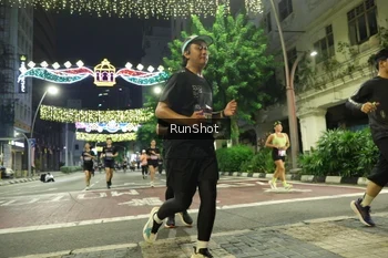 Runner Photo 4221862