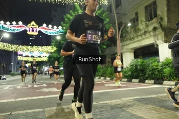 Runner Photo 4221870
