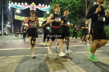 Runner Photo 4222481