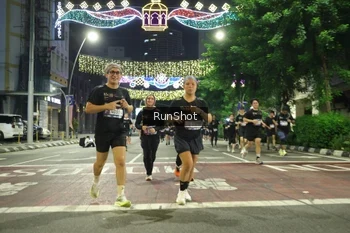 Runner Photo 4222567