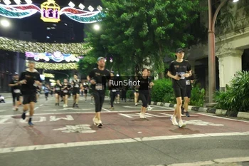 Runner Photo 4222649