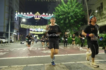 Runner Photo 4222676