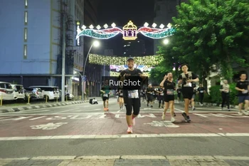 Runner Photo 4222706