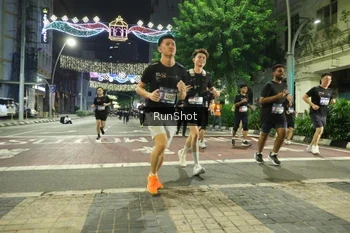 Runner Photo 4222862