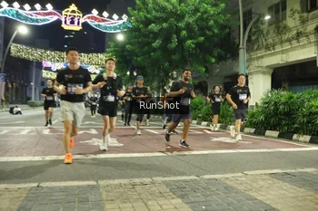 Runner Photo 4222866