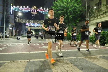 Runner Photo 4222871