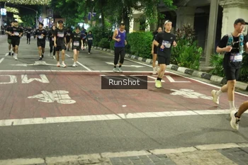 Runner Photo 4223064