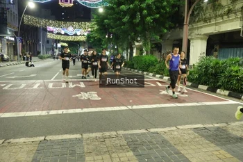 Runner Photo 4223092