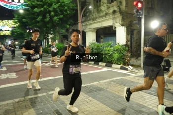Runner Photo 4223126