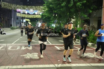 Runner Photo 4223215
